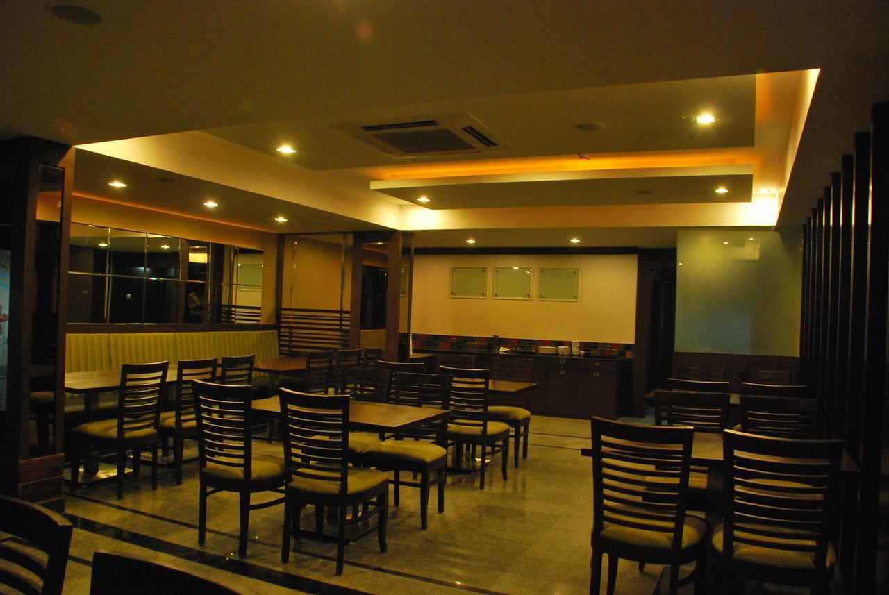 Hotel Oriva Vinflora Residency - Nr Lv Prasad Hospital, Banjara Hills Hajdarabad Zewnętrze zdjęcie