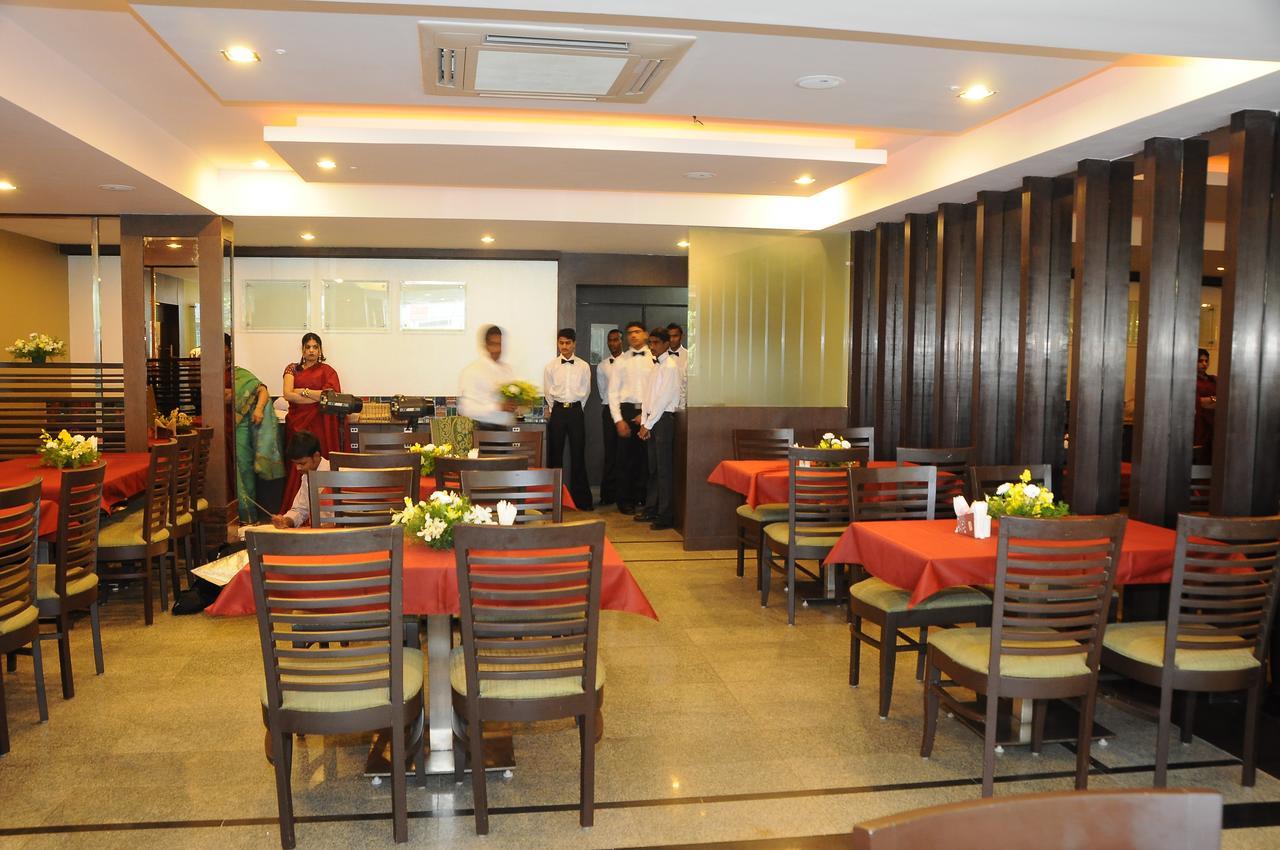 Hotel Oriva Vinflora Residency - Nr Lv Prasad Hospital, Banjara Hills Hajdarabad Zewnętrze zdjęcie